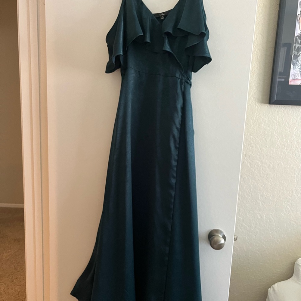 Lulus Emerald Green Bridesmaid dress